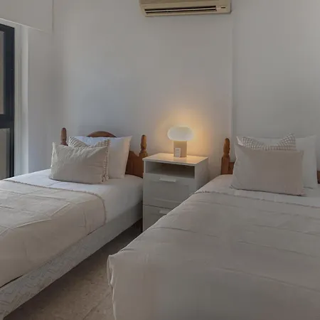 Phaedrus Living Seaview Phinikoudes Flat * Larnaca