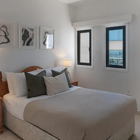 Phaedrus Living Seaview Phinikoudes Flat Apartman Lárnaka